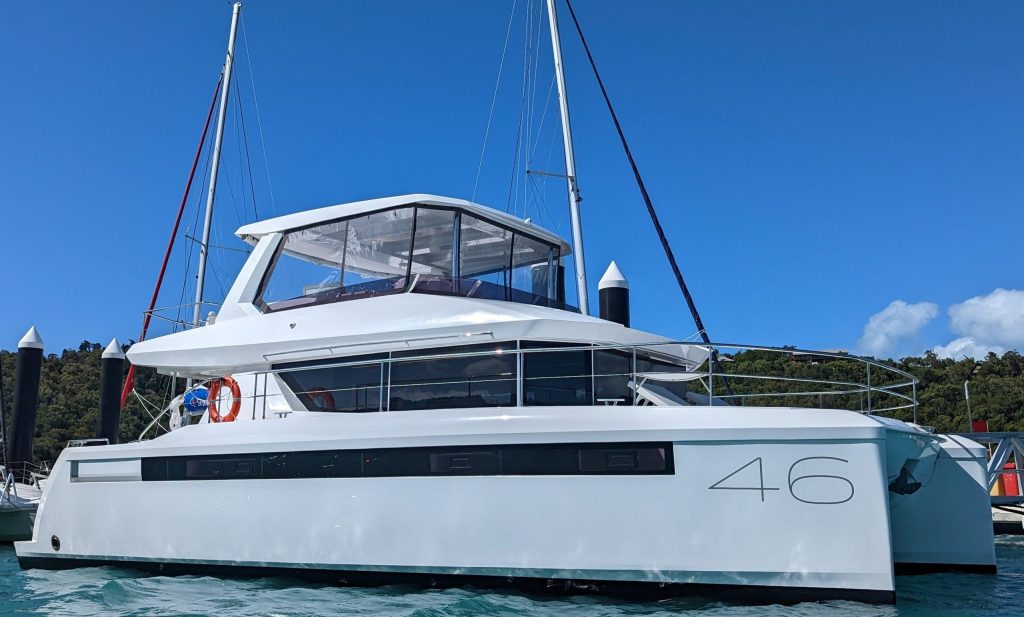 whitsunday yacht charter companies